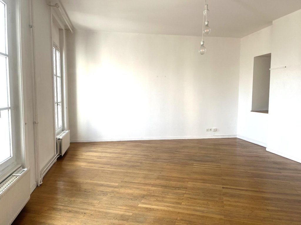 APPARTEMENT T3 A VENDRE - ST ETIENNE Centre Ville - 99.66 m2 - 150 000 &euro;