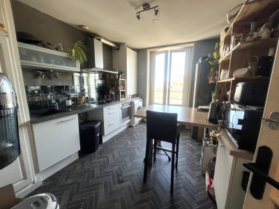 APPARTEMENT T3 A VENDRE - ST ETIENNE - 75 m2 - 85 000 €