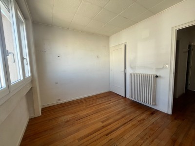APPARTEMENT T3 A VENDRE - ST ETIENNE - 65.92 m2 - 69 000 €