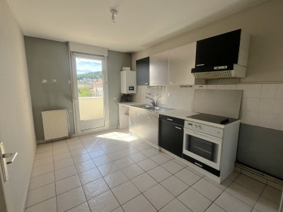 APPARTEMENT T4 A VENDRE - L ETRAT Centre - 92.68 m2 - 220 000 &euro;