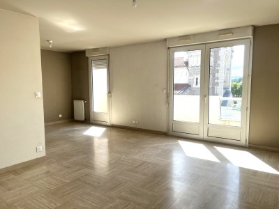 APPARTEMENT T4 A VENDRE - L ETRAT Centre - 92.68 m2 - 220 000 &euro;
