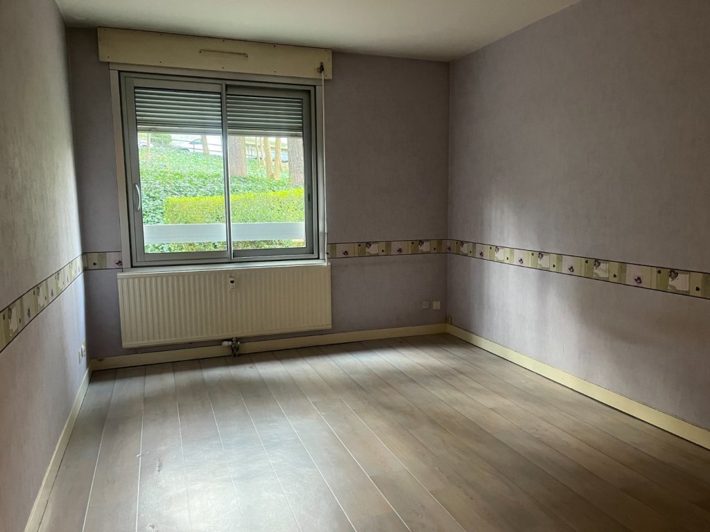 APPARTEMENT T4 A VENDRE - ST ETIENNE PORTAIL ROUGE - 114.45 m2 - 215 000 &euro;