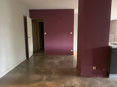 APPARTEMENT T4 A VENDRE - ST ETIENNE PORTAIL ROUGE - 114.45 m2 - 215 000 €