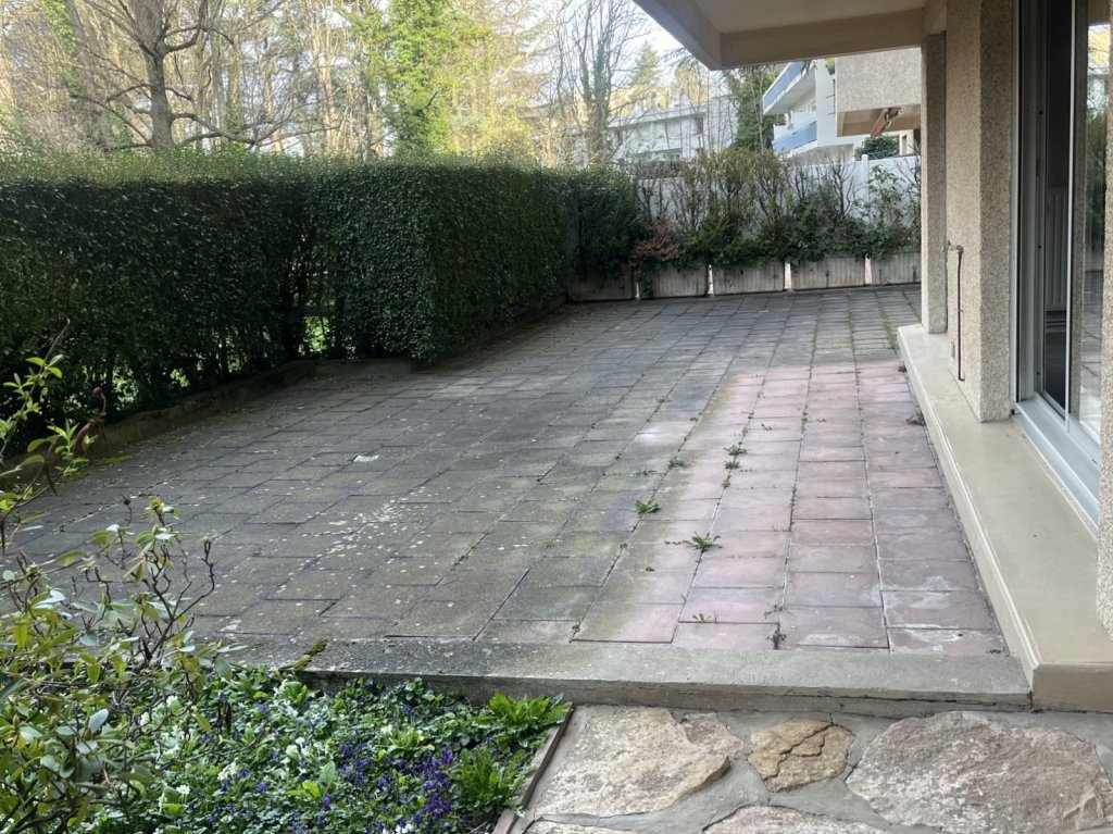 APPARTEMENT T4 A VENDRE - ST ETIENNE PORTAIL ROUGE - 114.45 m2 - 215 000 &euro;