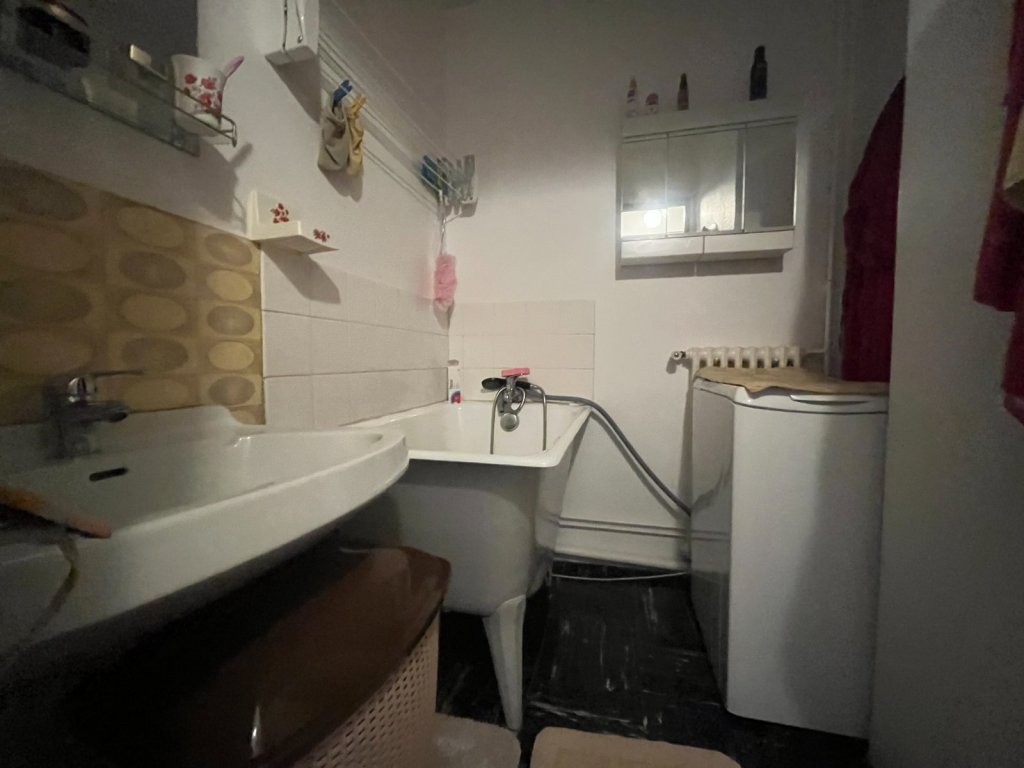 APPARTEMENT T4 A VENDRE - ST ETIENNE - 68.35 m2 - 63 000 &euro;