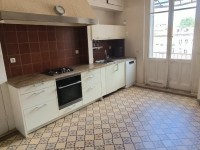 APPARTEMENT T5 A LOUER - ST ETIENNE hyper centre - 191.03 m2 - 1 170 &euro; charges comprises par mois