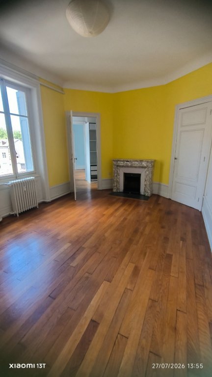 APPARTEMENT T5 A LOUER - ST ETIENNE hyper centre - 191.03 m2 - 1 170 &euro; charges comprises par mois