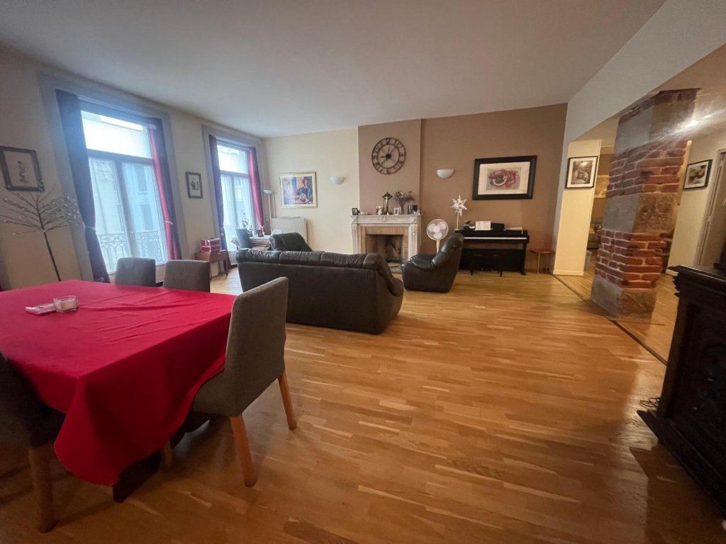 APPARTEMENT T5 A VENDRE - ST ETIENNE Centre Ville - 206.45 m2 - 279 000 &euro;