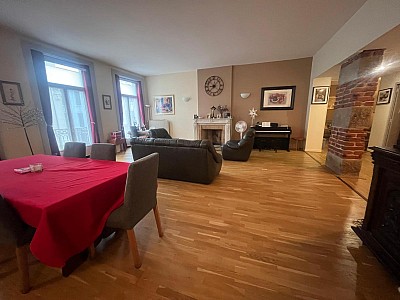 APPARTEMENT T5 A VENDRE - ST ETIENNE Centre Ville - 206.45 m2 - 279 000 €