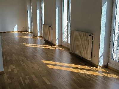 APPARTEMENT T6 A LOUER - ST ETIENNE - 1 585 € charges comprises par mois