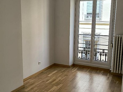 APPARTEMENT T6 A LOUER - ST ETIENNE - 1 585 € charges comprises par mois