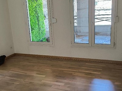 APPARTEMENT T6 A LOUER - ST ETIENNE - 1 585 € charges comprises par mois