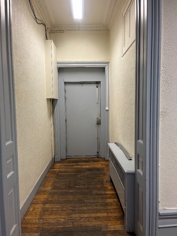 APPARTEMENT T8 A VENDRE - ST ETIENNE - 174.4 m2 - 135 000 &euro;